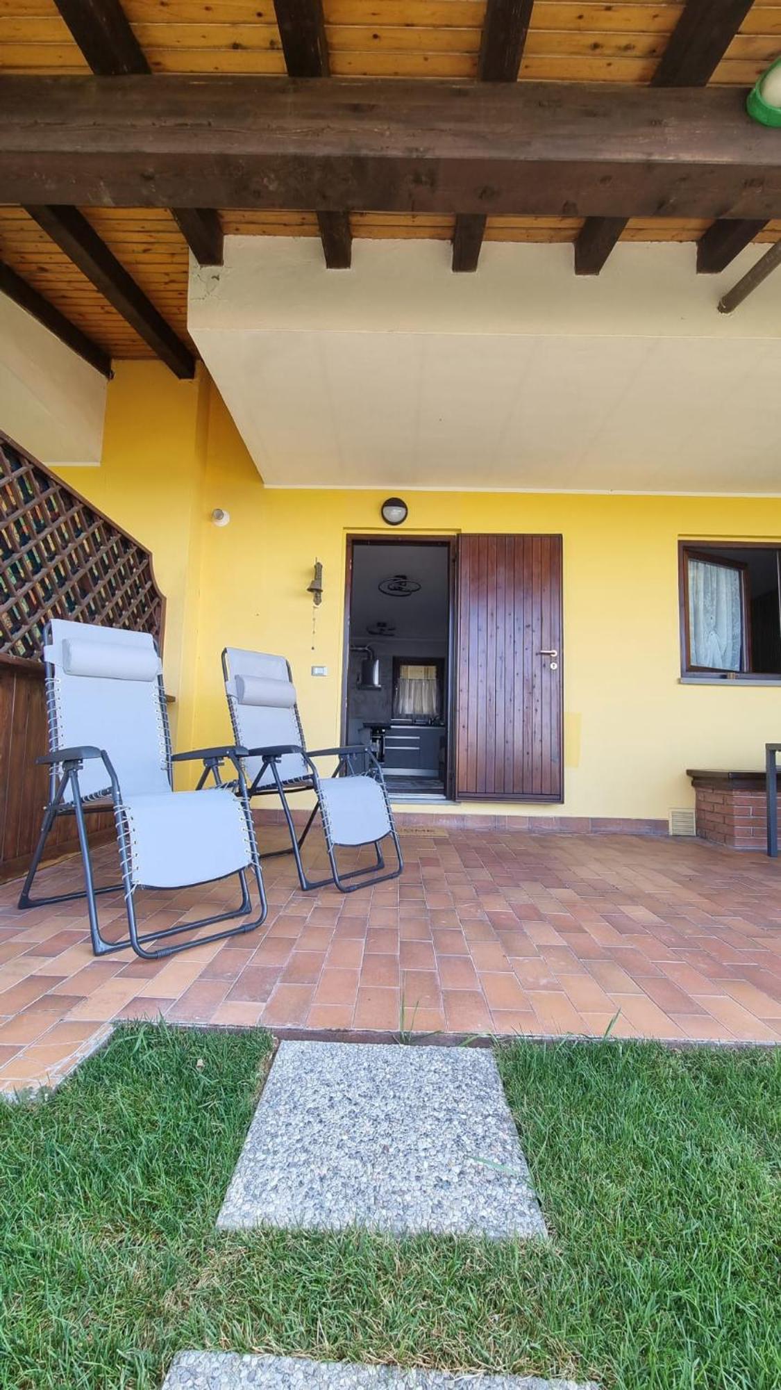 Casa Angy Villa Adrara San Rocco Exterior photo