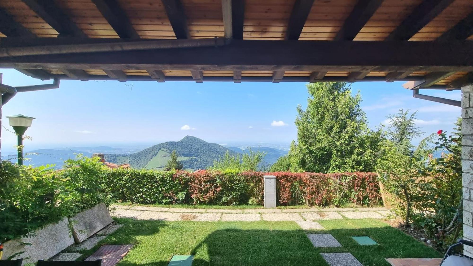 Casa Angy Villa Adrara San Rocco Exterior photo